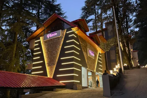 Regenta Place Dalhousie at Mall Road