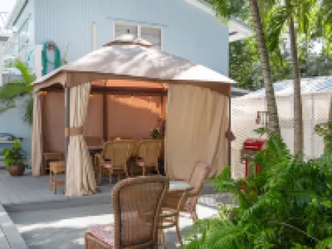 Kona Kai Oasis Hotels in Key West