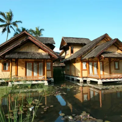Kampung Sumber Alam Garut Hotels near Rumah Makan Cibiuk