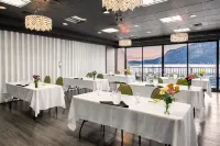 Oceanfront Suites at Cowichan Bay - Parkplatz