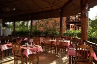 Mnarani Beach Cottages - breakfast