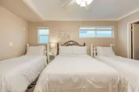 Happy Bottom Beach House by AvantStay - バルコニー