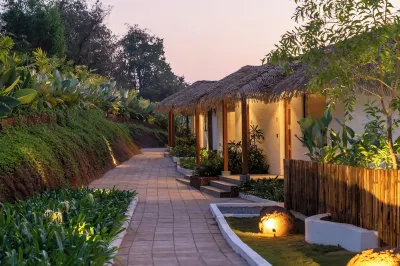 SinQ Anvaya Hotels in der Nähe von Bicholim Municipal Garden