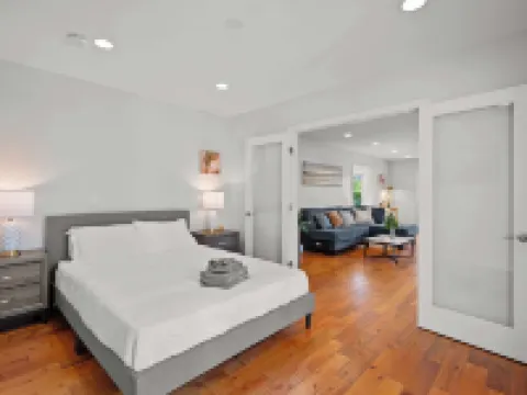 Luxury Estate with Sparkling Pool & Elegant Amenities Hotels in Glendora