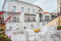 Archontiko Eleni Hotel Hôtels à : Andros