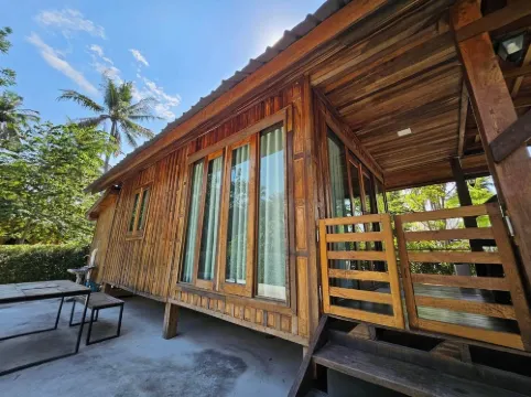 Punnattha House by Peema Villa