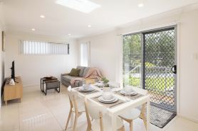 Smart Suites Self Check-in - 1BDR Balcony Darnley