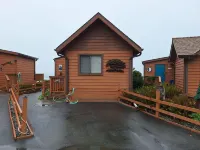 Luxurious Oceanfront Cabin 7 Getaway W Hot Tub