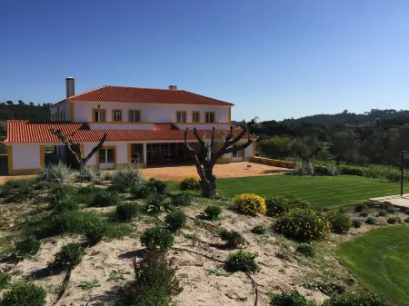 Casa do Alfaro Отели в г. Валада