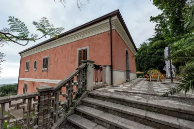特克拉別墅飯店