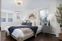 Charming Historic Home, Luxurious Remodel, Walk to Downtown, Tree-Lined Street Hotels in Delaware