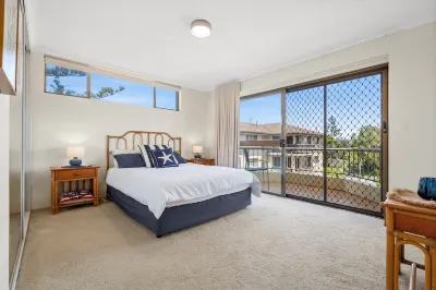 Beachfront Relaxing Getaway Hotels near Aussie Air