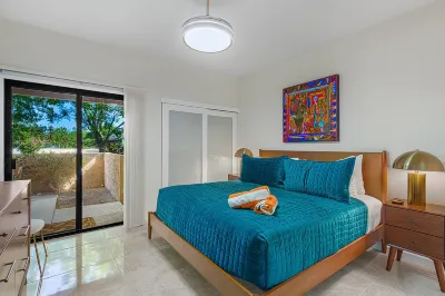 Luxury 2-bedroom 2.5 bath condo at The Oasis Resort  in Palm Springs