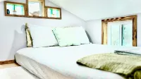 Charming cottage in delightful Kyle with AC, WiFi