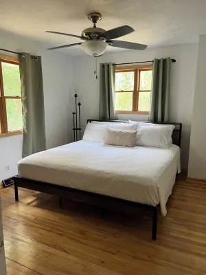 M-28 HouseDirect Trail Access - Ample Trailer Parking - Year-Round Fun