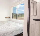 Pool, Hot Tub, King Bed, Views, Close to Sedona! Unique Shipping Container Home! Hotels in Cornville