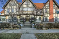 Frederick Stearns House Historic Inn فنادق في ديترويت