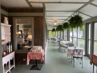 High Tide Inn