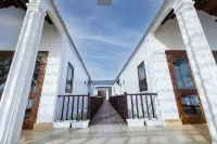 The Poplar Resort