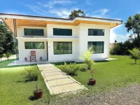 Oro Verde Lodge - 2-Star