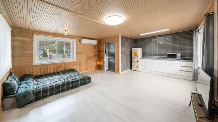 Chaesonghwa Glamping in Yeongcheon