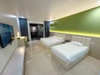 Nausori Plaza Hotel Hotel di Toberua Island