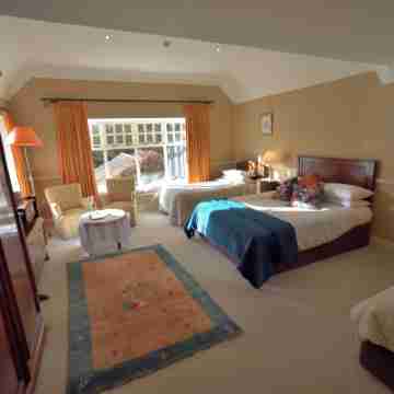 Herbert House ,V93 RF64 Rooms