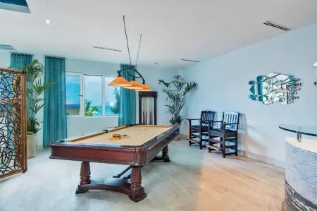 Cane Garden Bay Beach Hotel Отели в г. Belle Vue