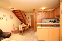 Reethaus Seeschlößchen, apartment Silbermöwe, only 200m to the beach Hotels in Busumer Deichhausen