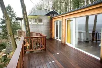 Holiday house "Waldhaus Anne" in Niedeggen - with a view of the Rursee فنادق في Nideggen