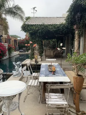 Stand alone Casita. Very private with pool and spa.