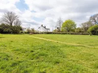 Beautiful 4 bedroom 19th Century Farmhouse Hotels in Mold