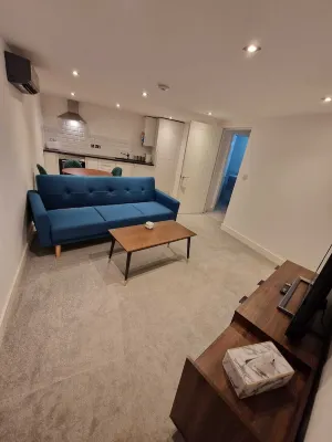 Deluxe 1 Bed, 4 Person Apartment Town Centre, Stonehenge Amesbury Hotels in Amesbury