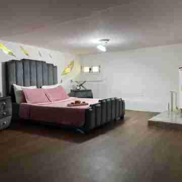 Duplex Dans une Maison Rooms