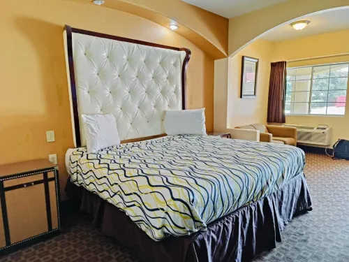 Deluxe Inn & Suites Hôtels à : Channelview