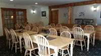 Beautiful Adirondack Lodge just 15 Minutes from Gore Mt ski area & Lake George