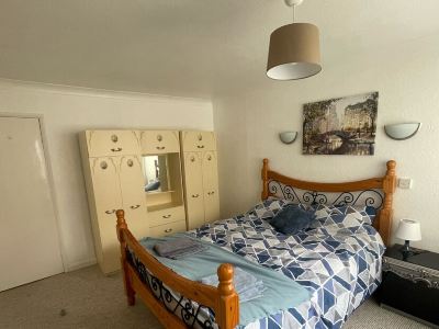 Super deluxe 3 bedrooms apartment in this popular area of Stanley