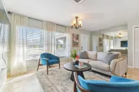 Heated pool. 3-bedroom house in Palm Harbor