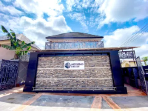 Merzino Palace Hoteles en Uyo