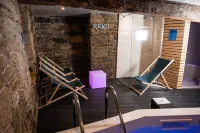 Lovin'Room Romantic Suite with private Jacuzzi