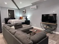 Lakeshore Living- studio apartment