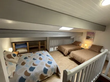 Maison 400m de la Plage Отели в г. Мимизан