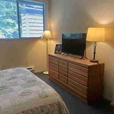 Eagle Summit Collection Rooms