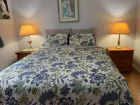 A cheerful and cozy waterfront grand mom's cottage