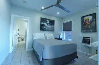 Cape cod style seaside condo Boston, Airport,Train