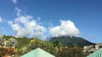 5 bedroom Villa with pool, 5 min walk to the beach