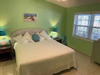 12 SOUTH Garden View Hotels in 