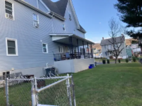 Pocono Jim Thorpe home - close to everything