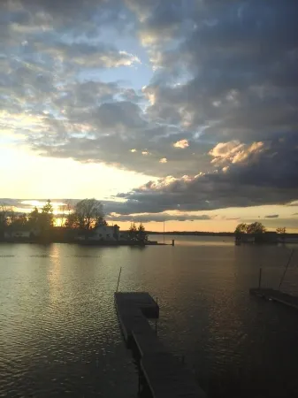 Dream along the St. LAWRENCE