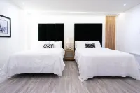 Modern Loft with Park Like Setting View